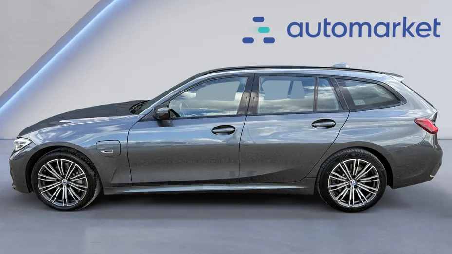 BMW Seria 3 330e xDrive M Sport sport-aut