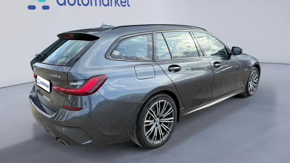 BMW Seria 3 330e xDrive M Sport sport-aut