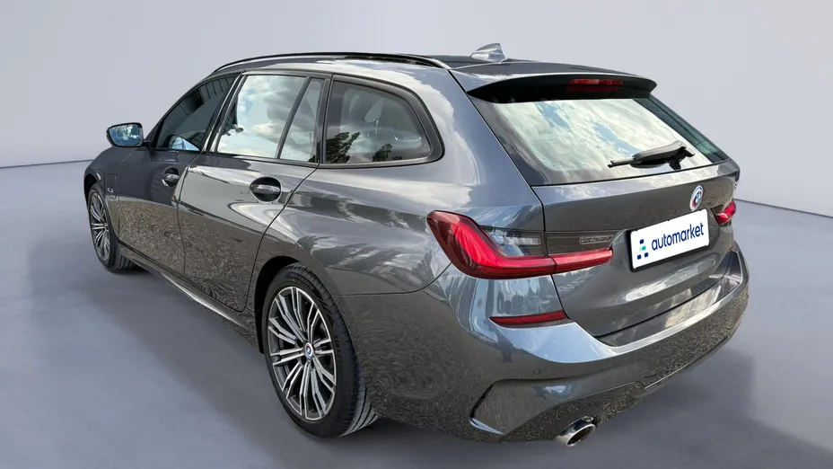 BMW Seria 3 330e xDrive M Sport sport-aut