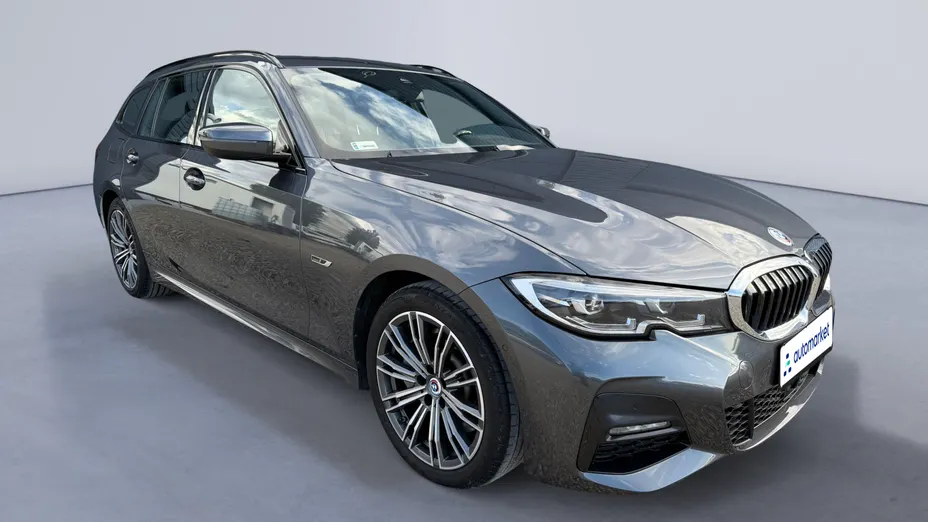 BMW Seria 3 330e xDrive M Sport sport-aut