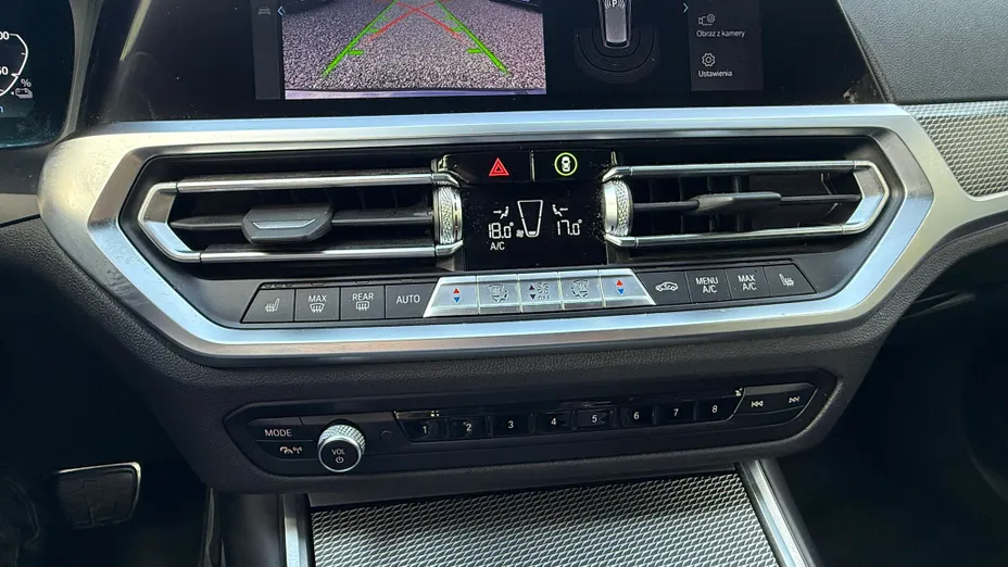 BMW Seria 3 330e xDrive M Sport sport-aut