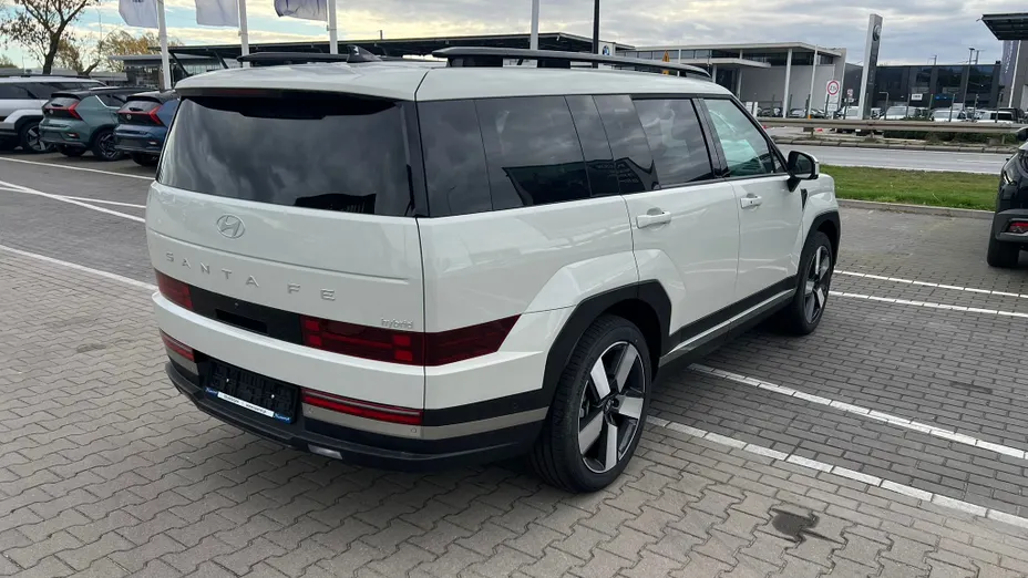 HYUNDAI Santa Fe Santa Fe 1.6 T-GDI HEV Platinum 4WD aut Nowy