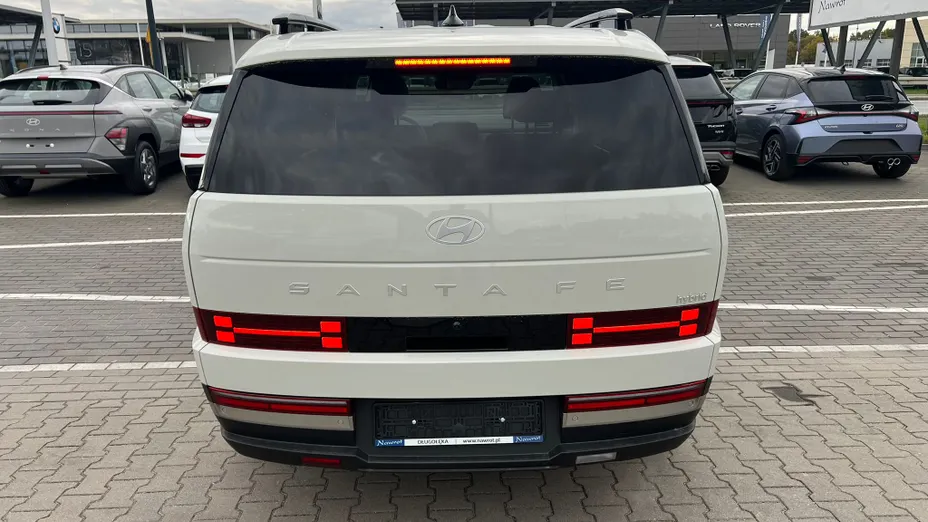 HYUNDAI Santa Fe Santa Fe 1.6 T-GDI HEV Platinum 4WD aut Nowy