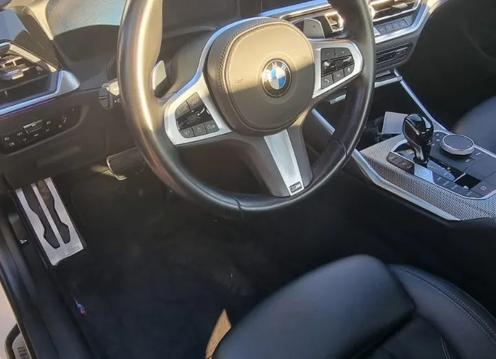 BMW Seria 3 330i xDrive M Sport Shadow aut