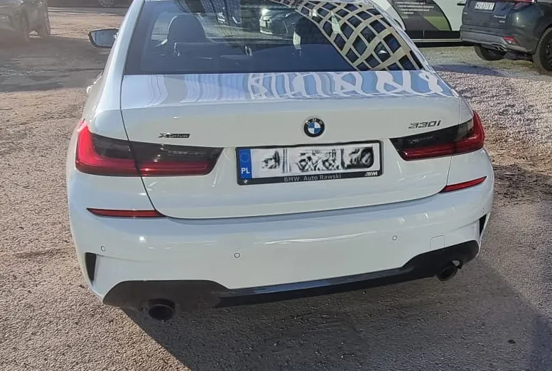BMW Seria 3 330i xDrive M Sport Shadow aut