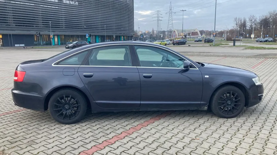 AUDI A6 A6 2.4