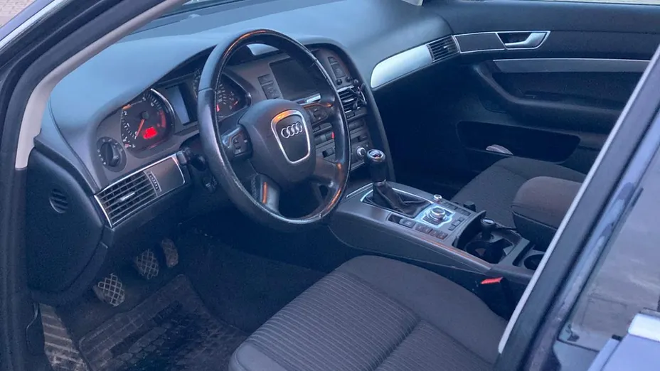 AUDI A6 A6 2.4