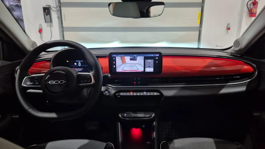 FIAT 600 600 1.2 Turbo Hybrid eDCT