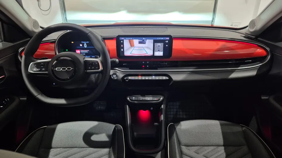 FIAT 600 600 1.2 Turbo Hybrid eDCT