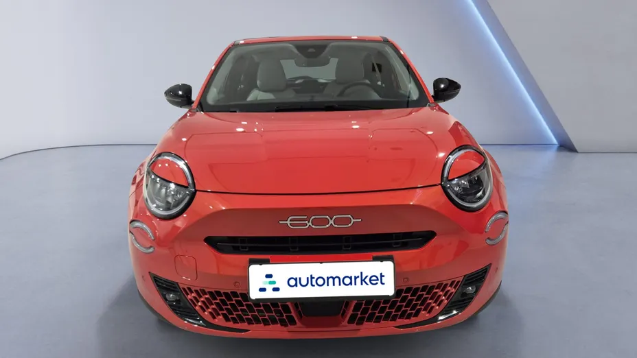 FIAT 600 600 1.2 Turbo Hybrid eDCT