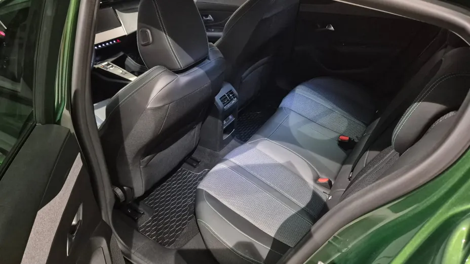 PEUGEOT 308 308 1.2 PureTech Allure Pack S&S EAT8