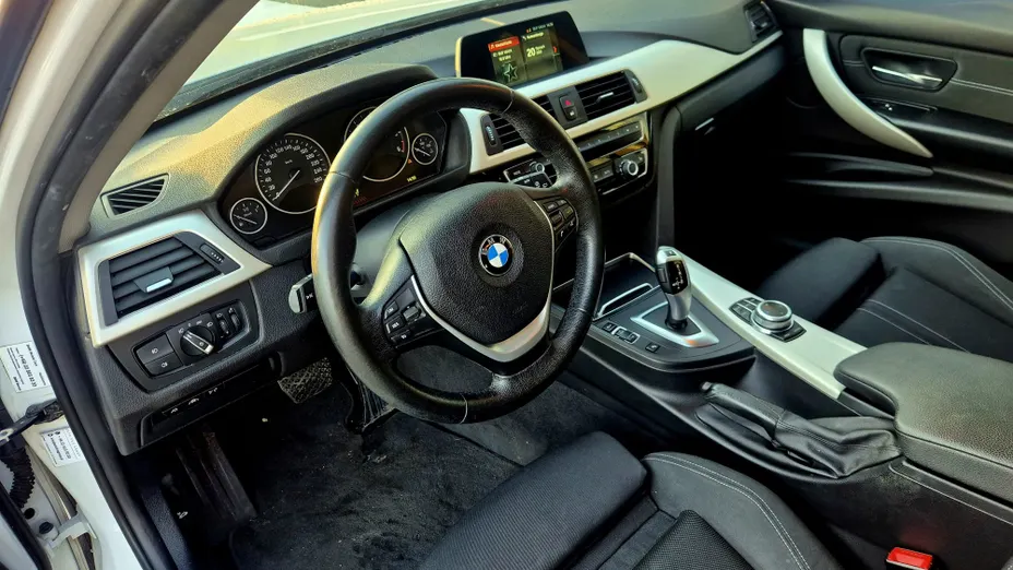 BMW Seria 3 320d Eff.Dynamics Advantage aut