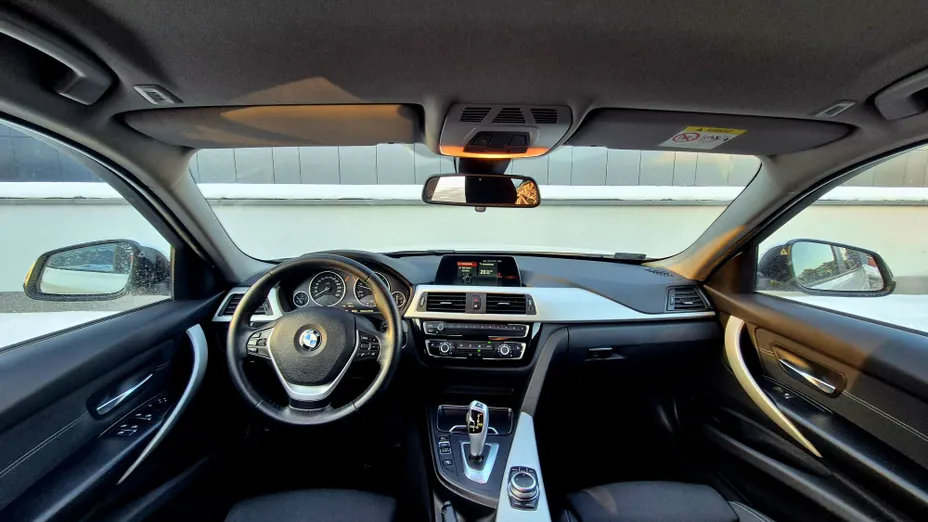 BMW Seria 3 320d Eff.Dynamics Advantage aut