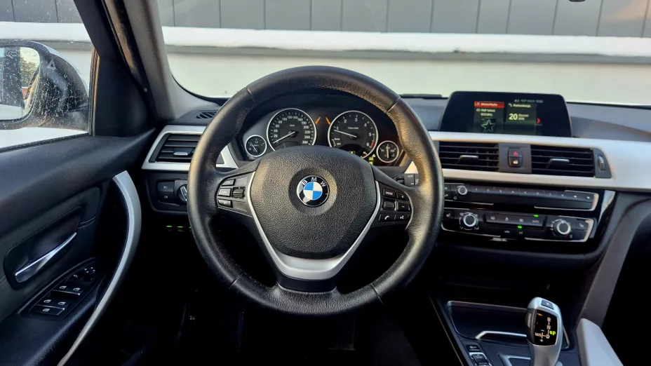 BMW Seria 3 320d Eff.Dynamics Advantage aut