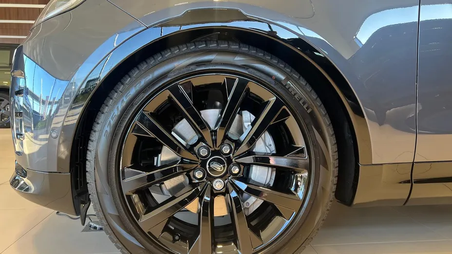 LAND ROVER Discovery Discovery V 3.0 D250 mHEV Dynamic SE Nowy