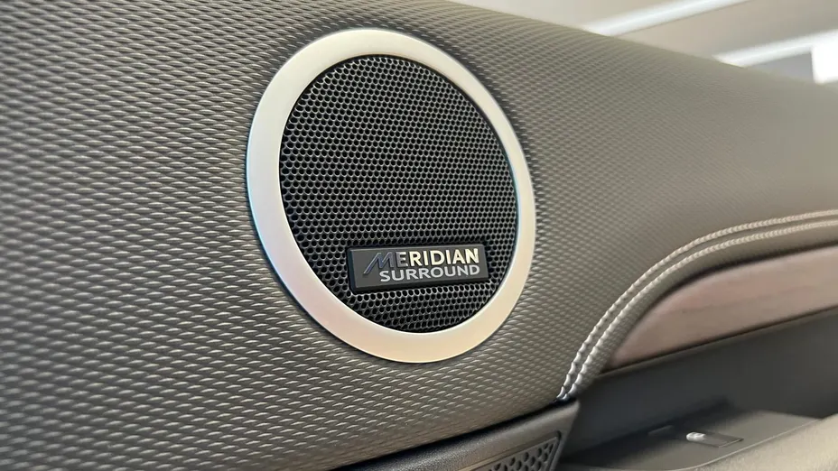 LAND ROVER Discovery Discovery V 3.0 D250 mHEV Dynamic SE Nowy