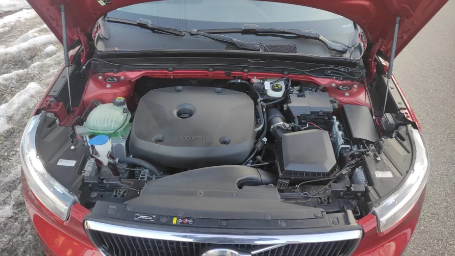 VOLVO XC40 XC40 T4 AWD Momentum aut