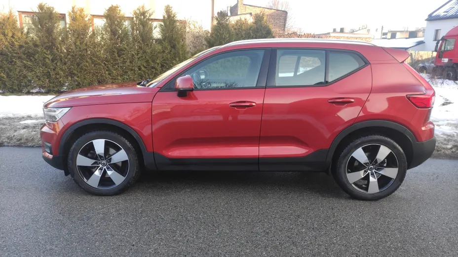 VOLVO XC40 XC40 T4 AWD Momentum aut