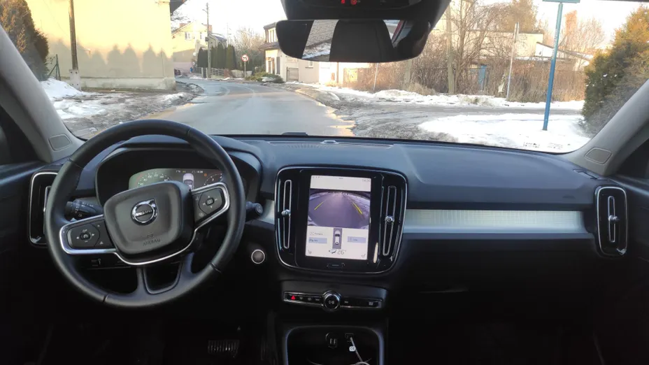 VOLVO XC40 XC40 T4 AWD Momentum aut