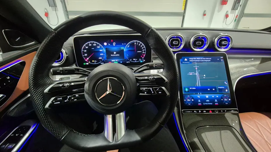 MERCEDES-BENZ C Klasa C 300 e PHEV AMG