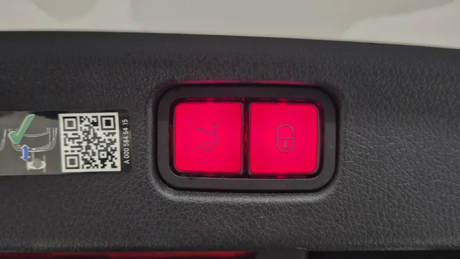 MERCEDES-BENZ C Klasa C 300 e PHEV AMG