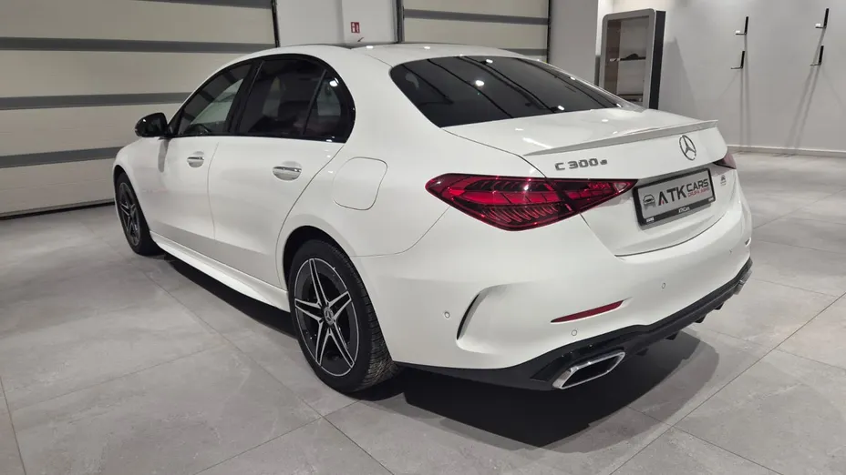 MERCEDES-BENZ C Klasa C 300 e PHEV AMG