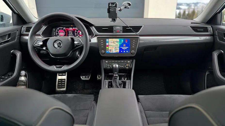 SKODA Superb Superb 2.0 TDI SCR 4x4 Scout DSG