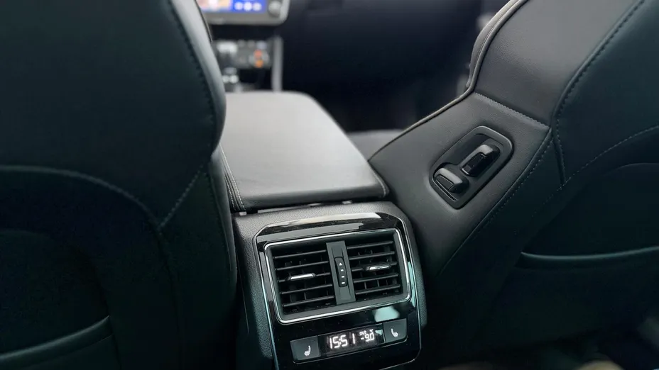 SKODA Superb Superb 2.0 TDI SCR 4x4 Scout DSG