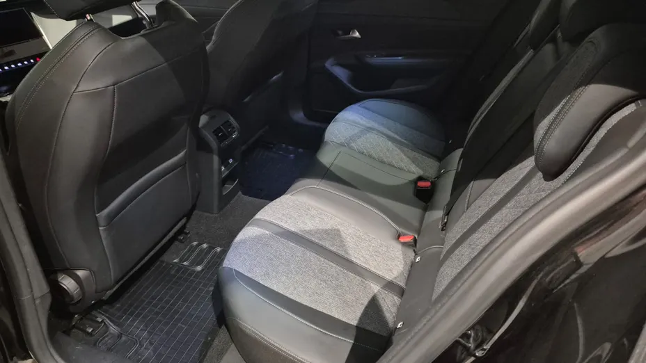 PEUGEOT 408 408 1.2 PureTech Allure Pack S&S EAT8