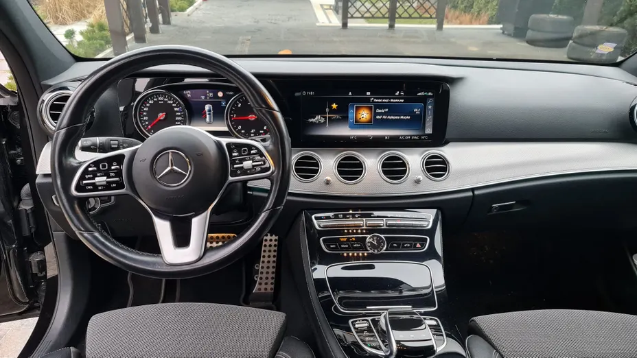 MERCEDES-BENZ E Klasa E 200 Avantgarde