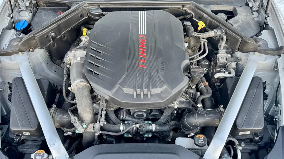 KIA Stinger Stinger 3.3 T-GDI V6 GT AWD