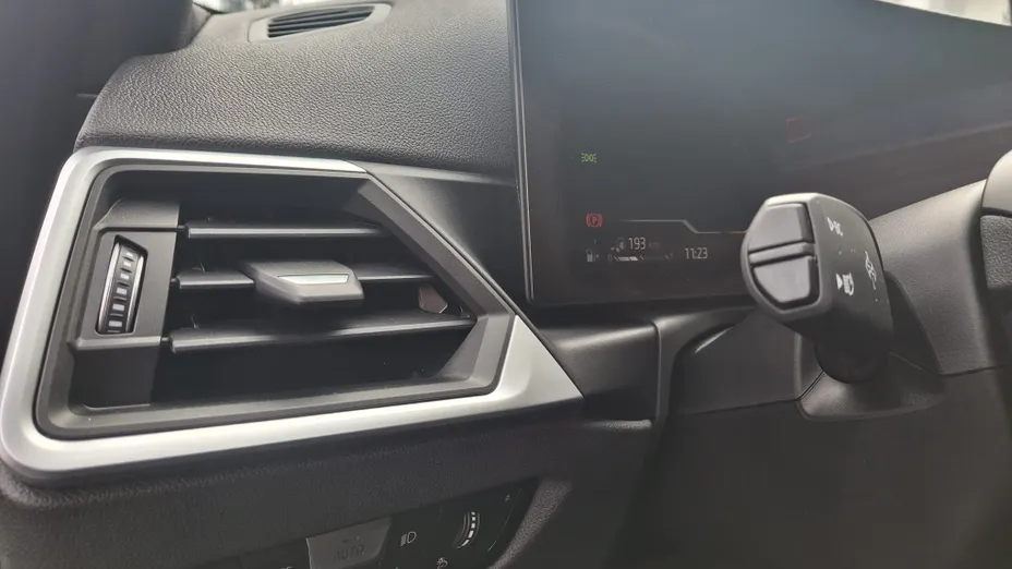 BMW Seria 3 330e M Sport sport-aut