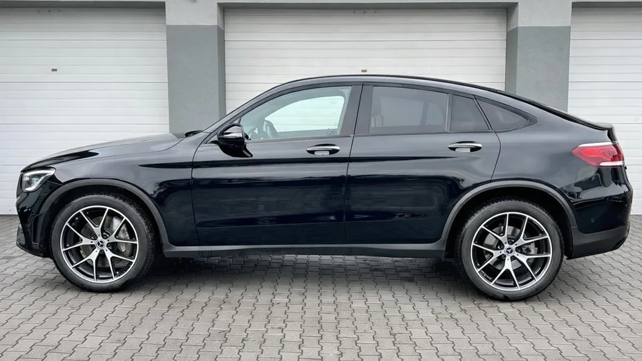 MERCEDES-BENZ GLC -