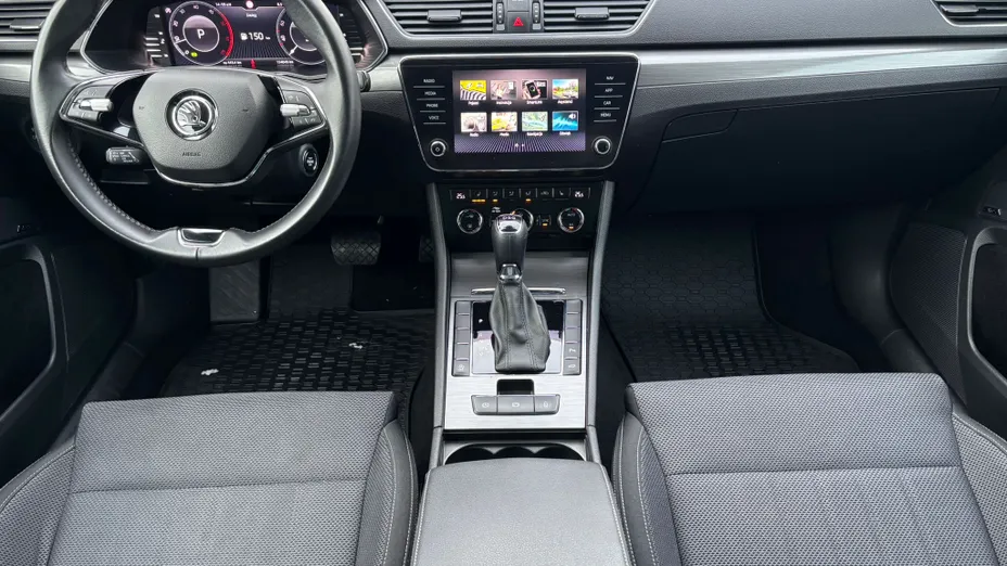 SKODA Superb Superb 2.0 TDI SCR Style DSG