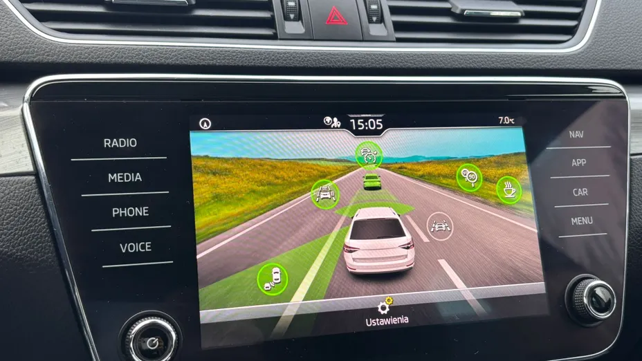 SKODA Superb Superb 2.0 TDI SCR Style DSG