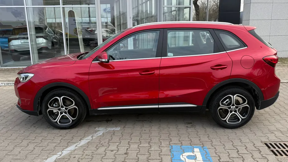 MG ZS -