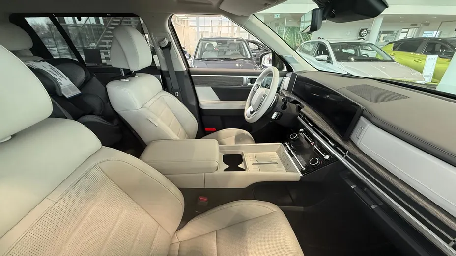 HYUNDAI Santa Fe Santa Fe 1.6 T-GDI PHEV Platinum 4WD aut 7os. Nowy