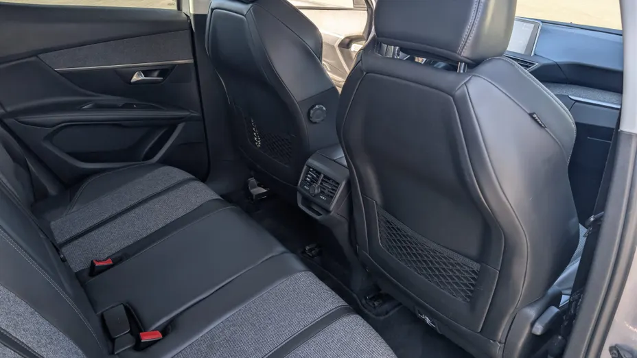 PEUGEOT 3008 3008 1.2 PureTech Allure S&S EAT6