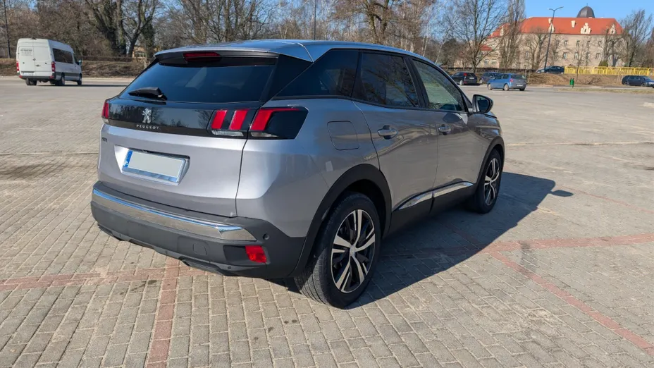 PEUGEOT 3008 3008 1.2 PureTech Allure S&S EAT6