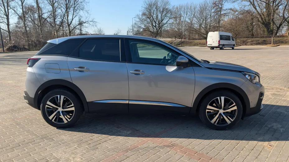 PEUGEOT 3008 3008 1.2 PureTech Allure S&S EAT6