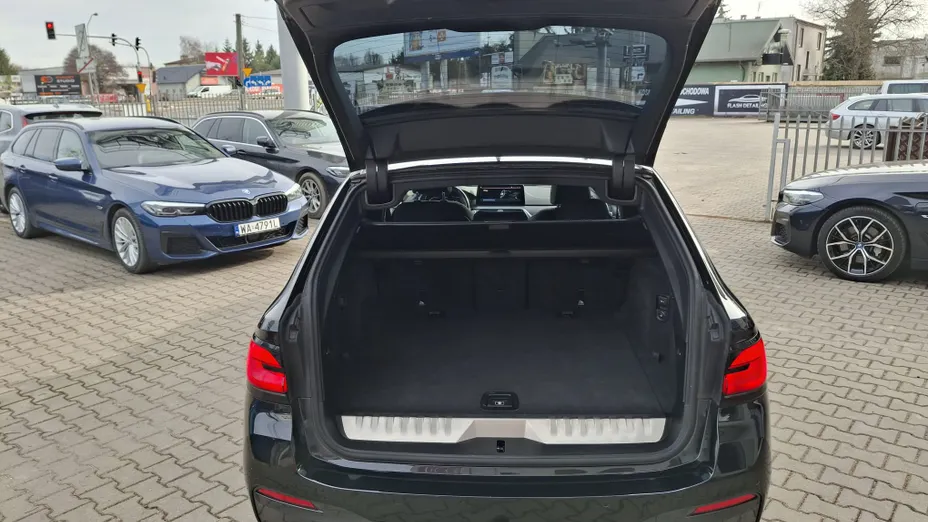 BMW Seria 5 530e M Sport sport-aut