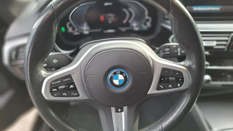 BMW Seria 5 530e M Sport sport-aut