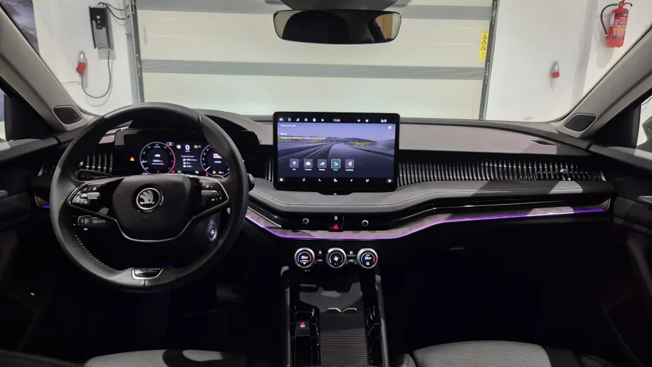 SKODA Superb Superb 2.0 TDI SCR L&K DSG