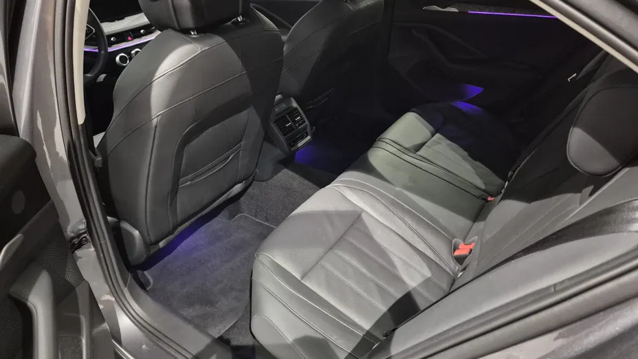 SKODA Superb Superb 2.0 TDI SCR L&K DSG