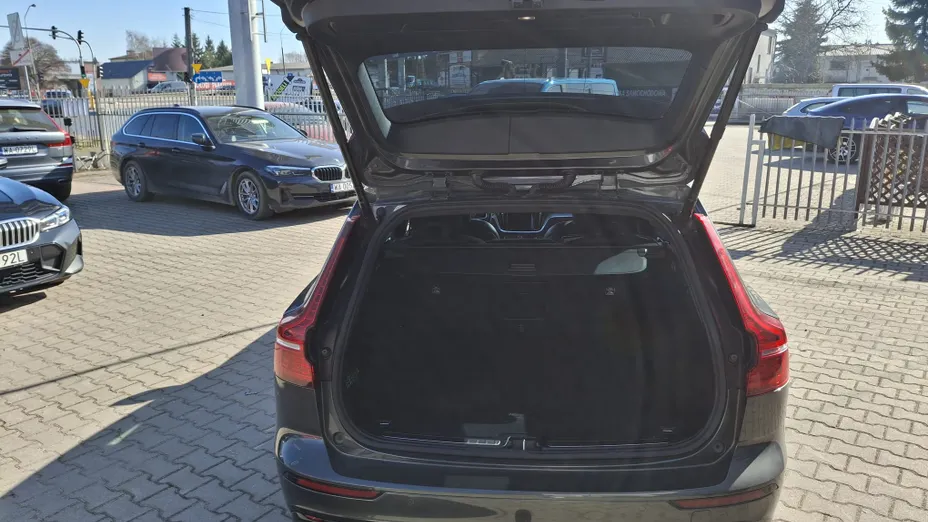 VOLVO V60 V60 B4 D R-Design aut