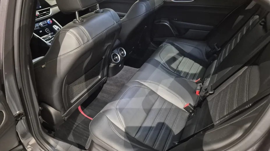 ALFA ROMEO Giulia Giulia 2.0 Turbo Veloce Q4 aut