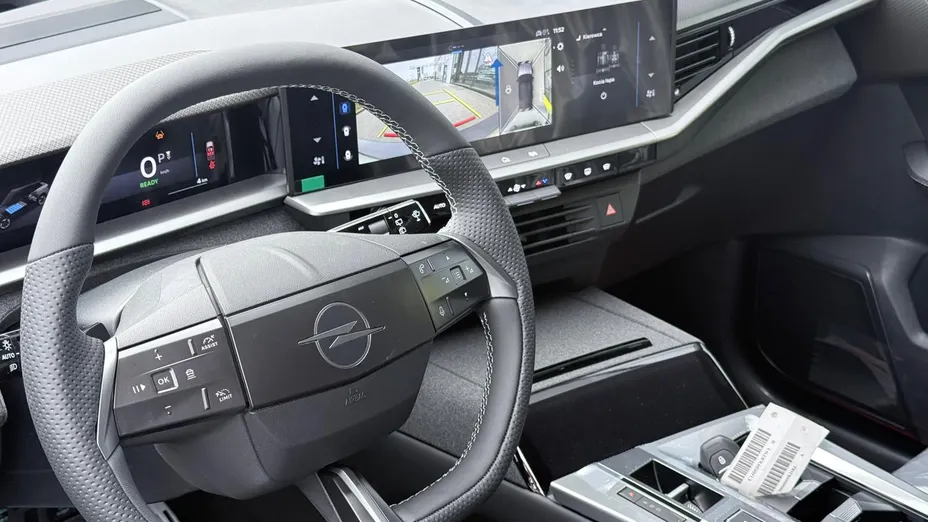 OPEL Grandland X Grandland Electric 73kWh Standard Range Ultimate AWD Nowy
