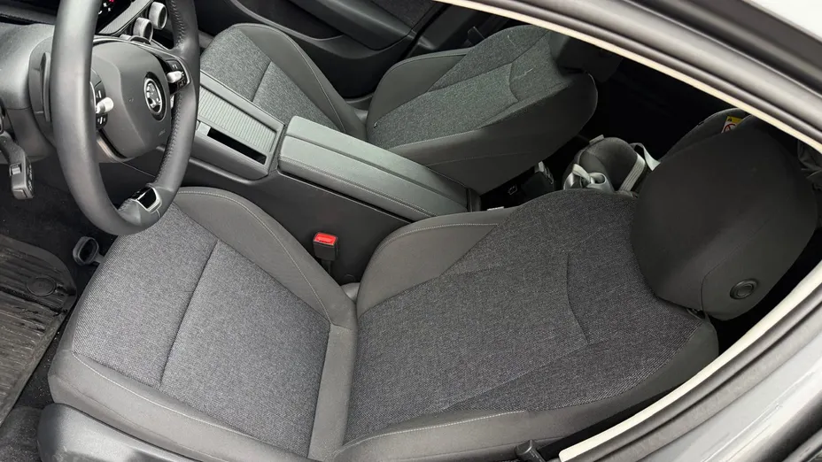 SKODA Superb Superb 2.0 TDI SCR Essence DSG