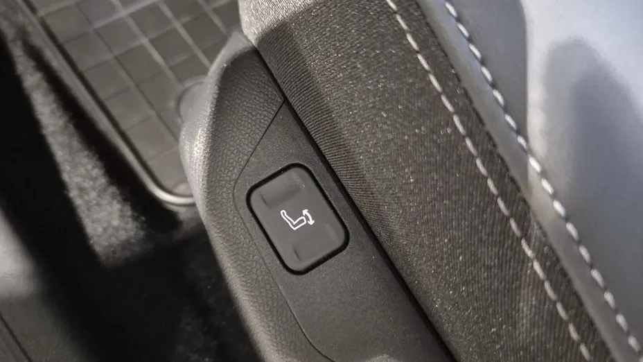 PEUGEOT 408 408 1.2 PureTech Allure Pack S&S EAT8