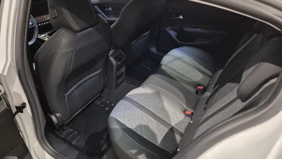 PEUGEOT 408 408 1.2 PureTech Allure Pack S&S EAT8